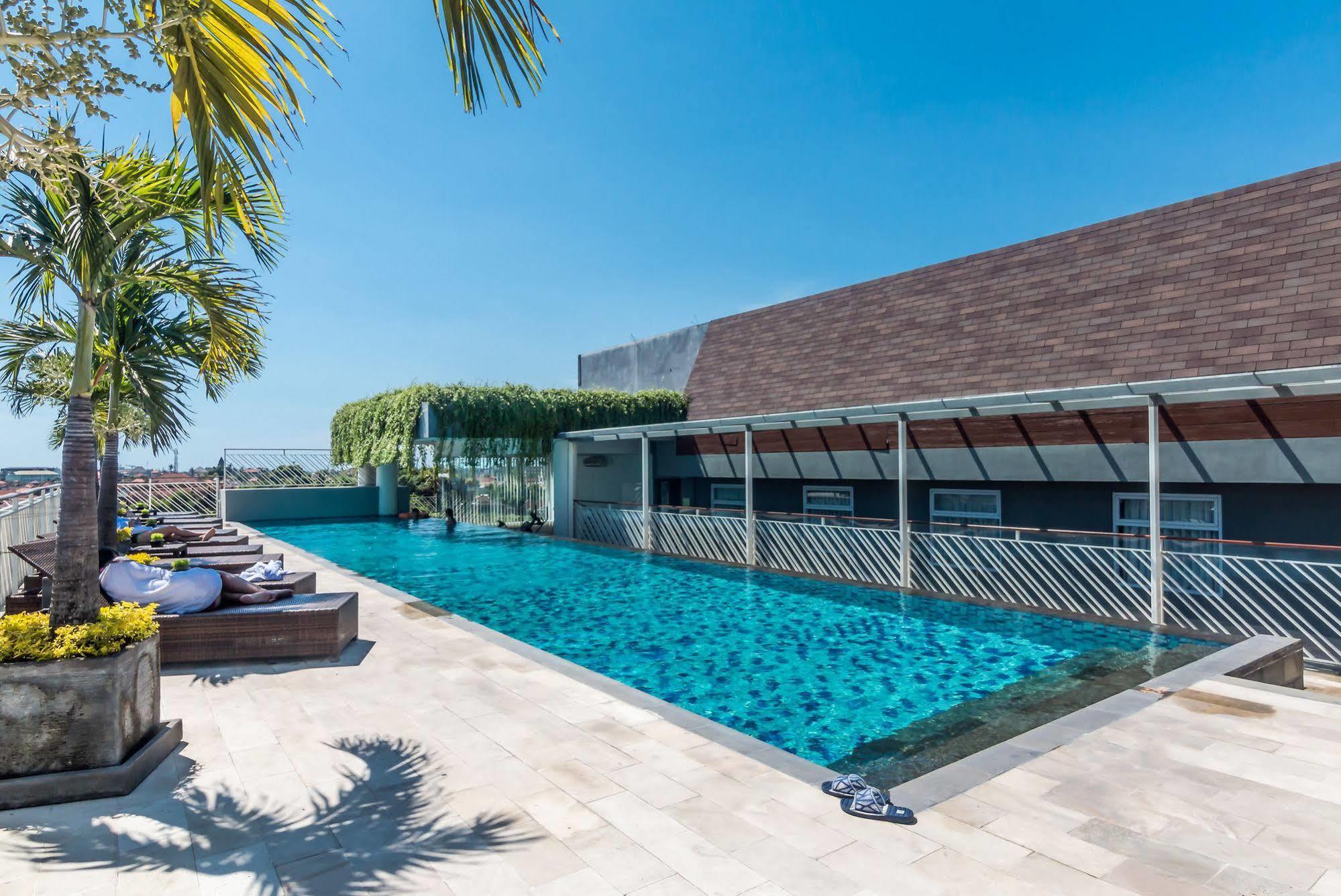 Hotel Zen Tuban Airport