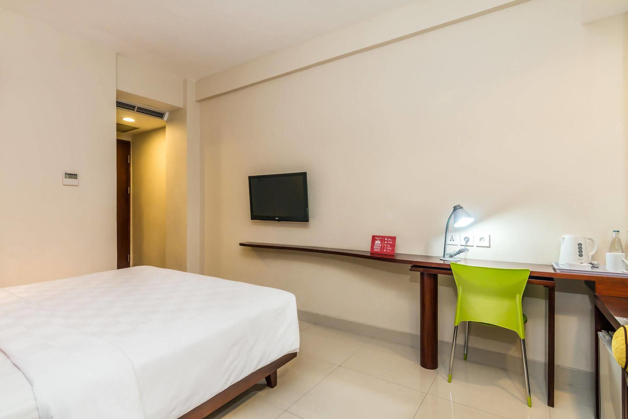 Zen Tuban Airport 3* Kuta (Bali)